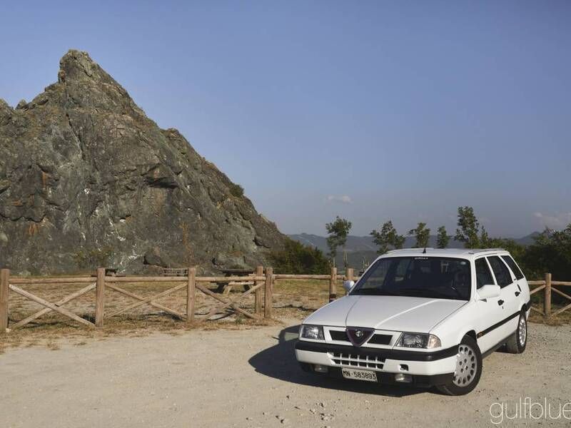 Image 3/4