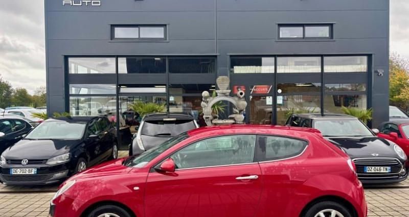Rouge Utilisé 2015 Alfa Romeo MiTo Distinctive Citadine | 7 990 € - Image 1/4