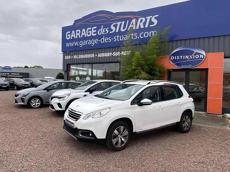 Blanc Utilisé 2015 Peugeot 2008 Allure SUV | 8 980 € - Image 1/4