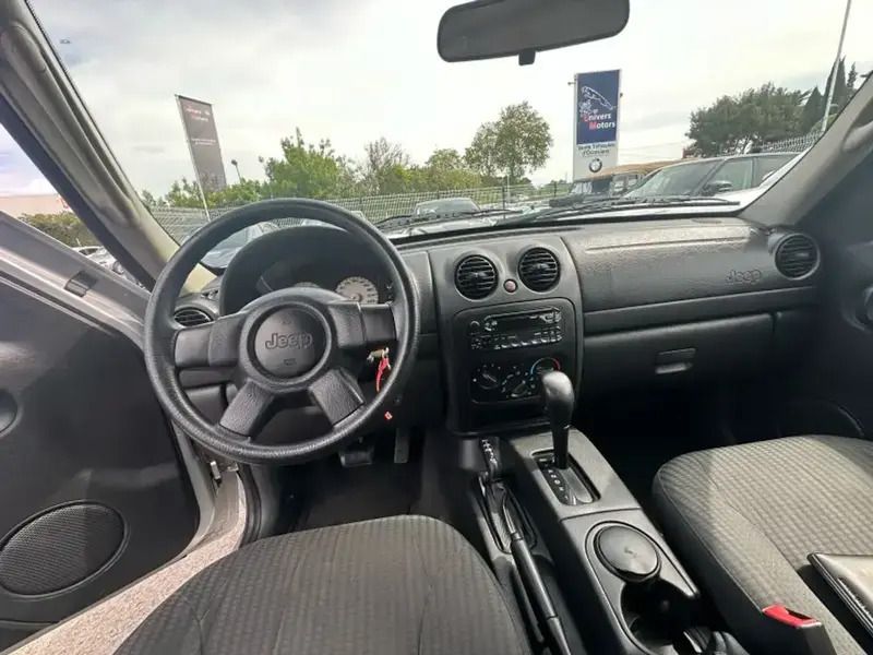 Image 2/4