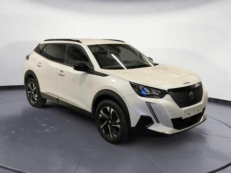 Occasion Peugeot 2008 Allure 102 ch (75 kW) 2023 Blanc SUV
