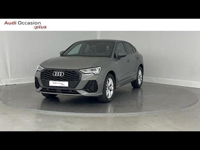 Gris chronos métallisé Utilisé 2022 Audi Q3 S-Line SUV | 35 999 € (Prix juste) - Image 1/4