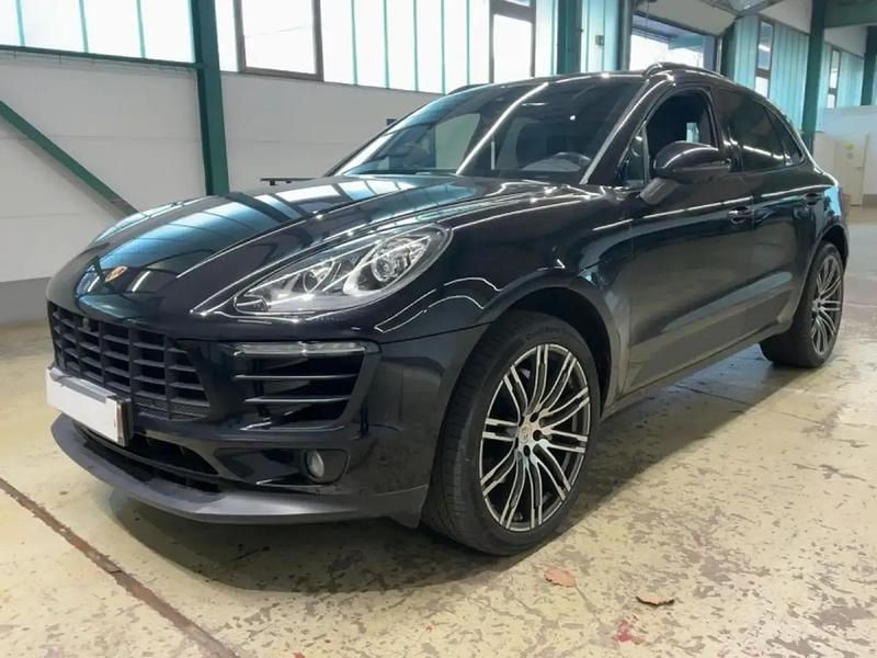 Noir Occasion 2017 Porsche Macan SUV | 37 990 € (Bon prix) - Image 1/4