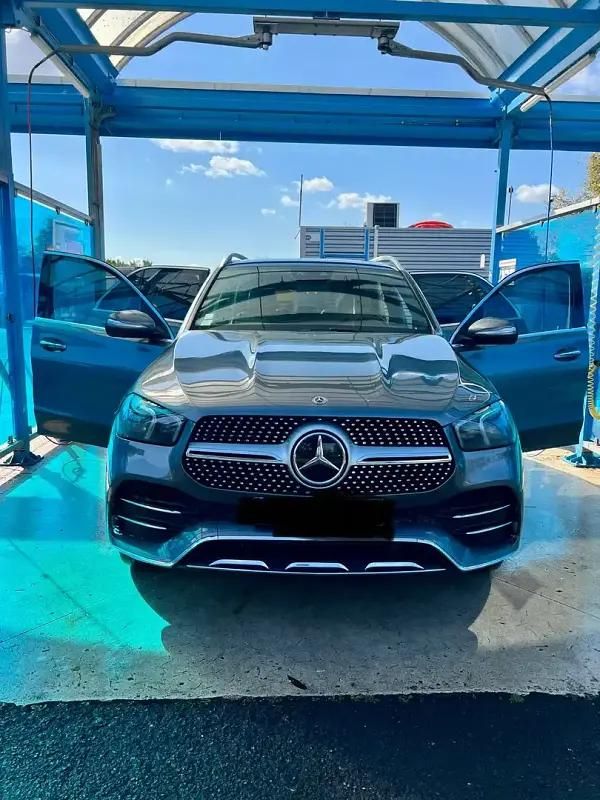 Gris Utilisé 2020 Mercedes GLE400 AMG line SUV | 75 000 € - Image 1/4