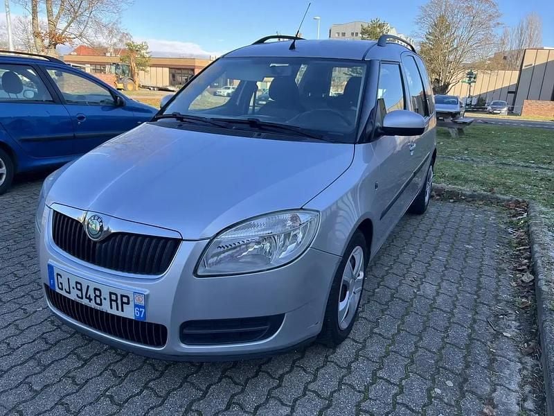 Gris Occasion 2008 Skoda Roomster Comfort Monospace | 2 500 € - Image 1/4