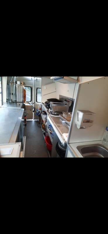 Image 4/4