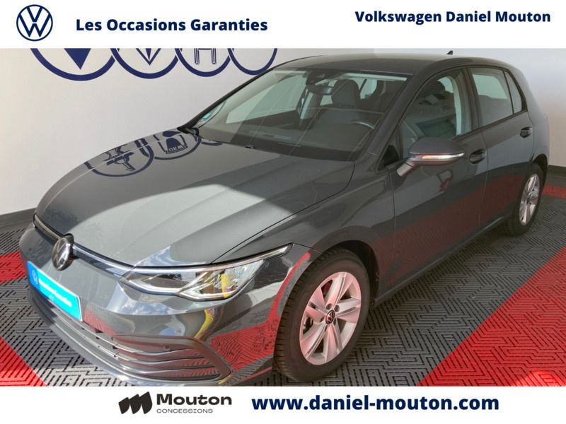 Gris Utilisé 2023 VW Golf VIII Berline | 26 500 € (Bon prix) - Image 1/3