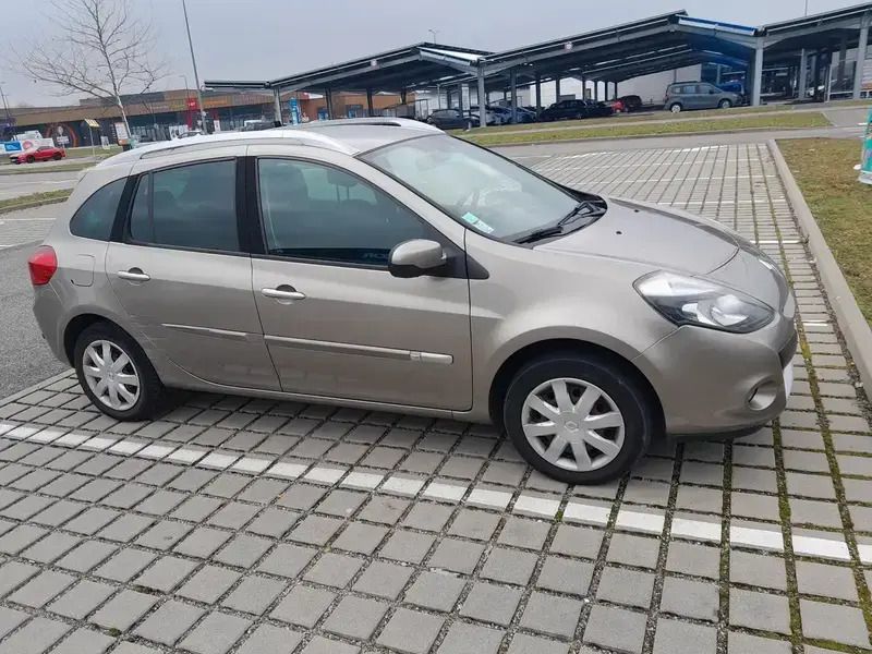Utilisé 2011 Renault Clio GrandTour Dynamique Break | 3 500 € - Image 1/4