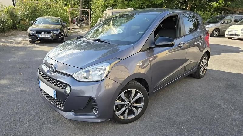 Gris Utilisé 2018 Hyundai i10 Citadine | 7 990 € (Super prix) - Image 1/4