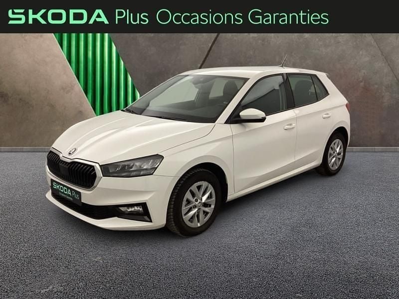 Blanc cristal spéciale Occasion 2023 Skoda Fabia Ambition Berline | 15 490 € (Prix juste) - Image 1/4