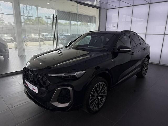 Noir mythic métallisé Nouvelle 2025 Audi Q5 Sportback S-Line SUV | 79 990 € (Prix juste) - Image 1/4