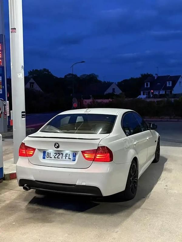 Utilisé 2011 BMW 320 Sport Line Berline | 9 000 € (Prix cher) - Image 1/4