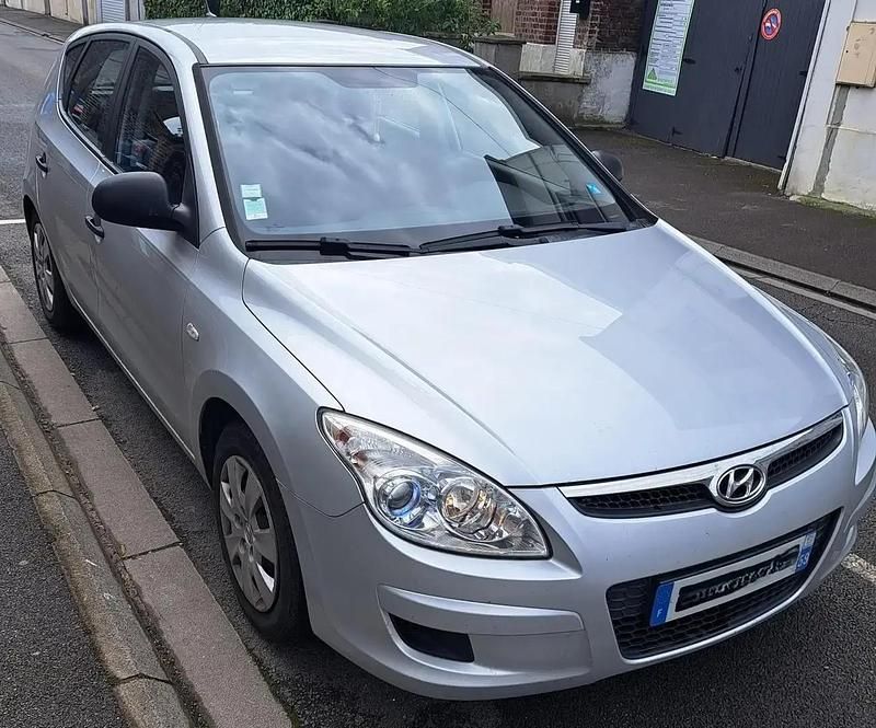Argent Utilisé 2008 Hyundai i30 Berline | 4 800 € - Image 1/4