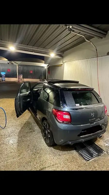 Utilisé 2012 Citroën DS3 Chic Berline | 5 250 € (Prix juste) - Image 1/4