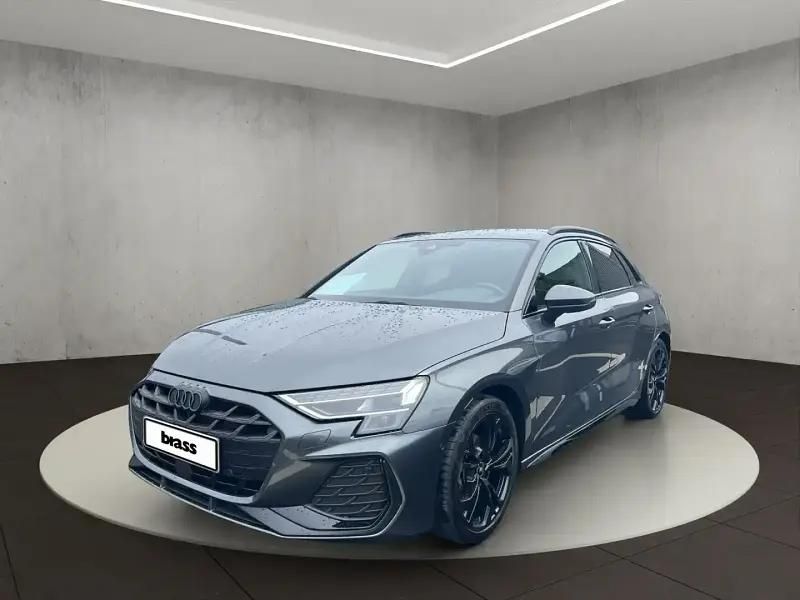 Gris Utilisé 2024 Audi A3 S-Line Berline | 37 200 € (Prix assez cher) - Image 1/4