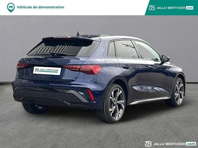 Nouvelle Audi A3 S-Line 150 ch (110 kW) 2026 Bleu navarre métallisé