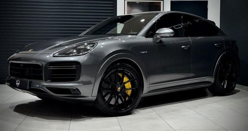Gris Utilisé 2020 Porsche Cayenne Coupe Turbo S E-Hybrid Sport Coupé | 129 990 € - Image 1/4
