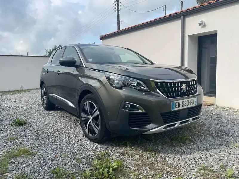Utilisé 2018 Peugeot 3008 Allure SUV | 11 500 € (Bon prix) - Image 1/4