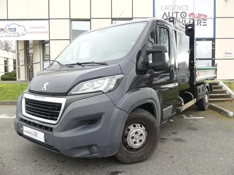 Noir Occasion 2016 Peugeot Boxer Van | 15 990 € - Image 1/4
