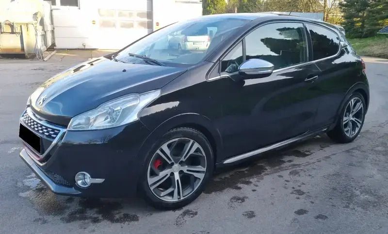 Noir Utilisé 2012 Peugeot 208 Business-Line Citadine | 3 500 € (Prix juste) - Image 1/4