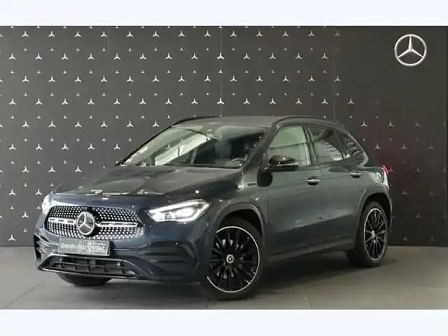 Bleu Utilisé 2023 Mercedes GLA250 AMG line SUV | 41 900 € (Prix juste) - Image 1/4