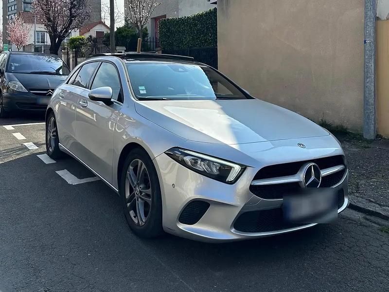Gris Occasion 2018 Mercedes A180 Progressive Berline | 19 500 € (Bon prix) - Image 1/4