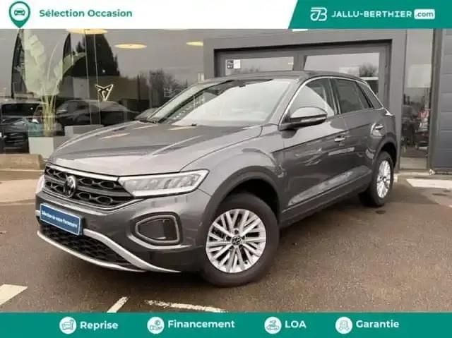 Gris indium métallisée Utilisé 2023 VW T-Roc SUV | 21 980 € (Bon prix) - Image 1/4
