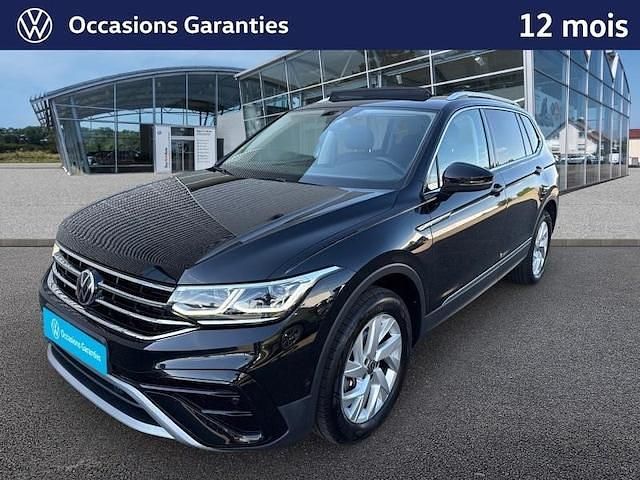 Utilisé 2022 VW Tiguan Allspace Exclusive SUV | 37 987 € (Prix juste) - Image 1/4
