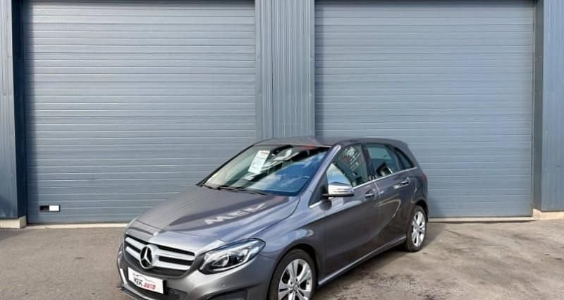 Utilisé 2017 Mercedes B200 Monospace | 12 990 € (Bon prix) - Image 1/4