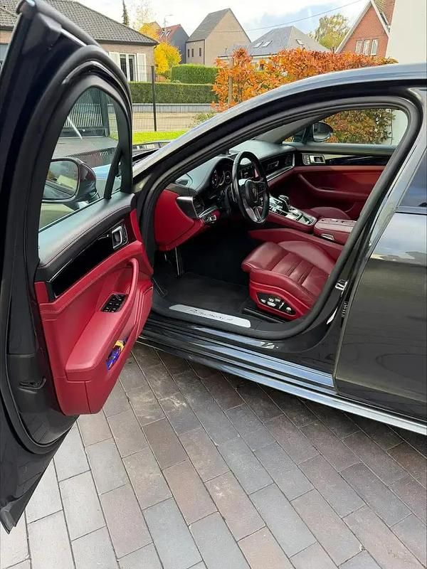 Occasion Porsche Panamera 4 Sport Turismo 330 ch (242 kW) 2018 Berline