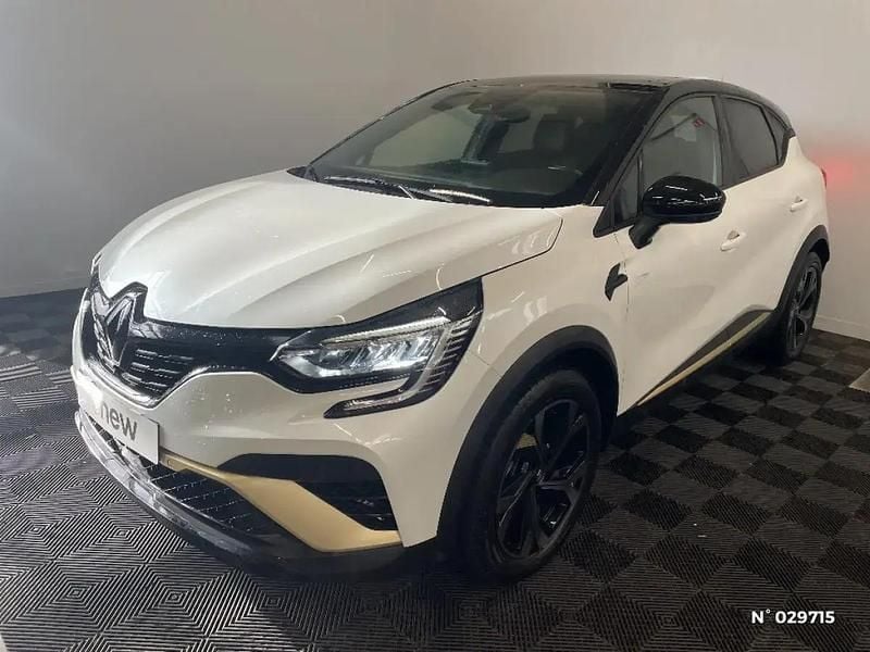 Noir Utilisé 2023 Renault Captur Engineered SUV | 22 990 € (Prix assez cher) - Image 1/4