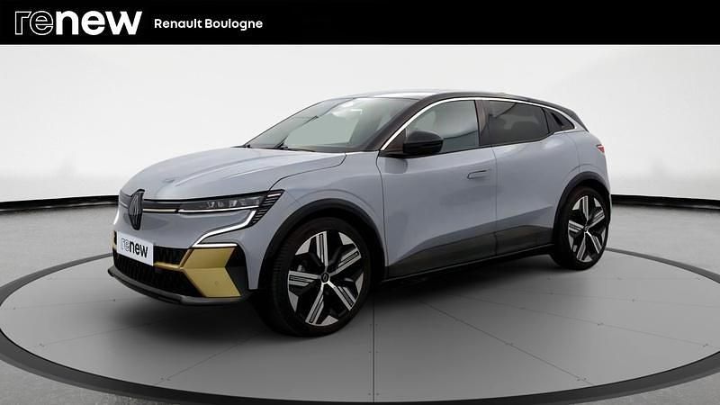 Gris Utilisé 2022 Renault Mégane Iconic Berline | 26 190 € (Prix juste) - Image 1/4