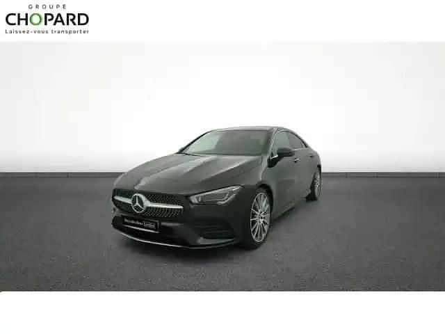 Blanc Utilisé 2022 Mercedes CLA220 Berline | 38 990 € - Image 1/4