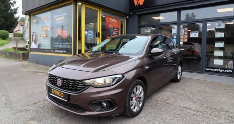Utilisé 2019 Fiat Tipo Lounge Berline | 11 989 € (Prix juste) - Image 1/4