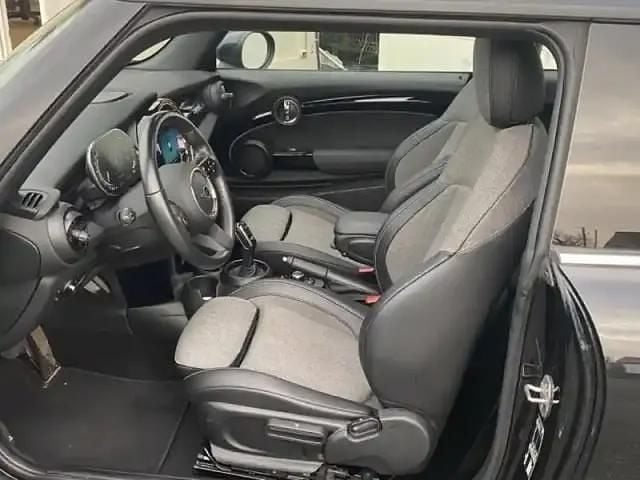 Occasion Mini ONE 103 ch (75 kW) 2023 Midnight black ii métallisé Citadine