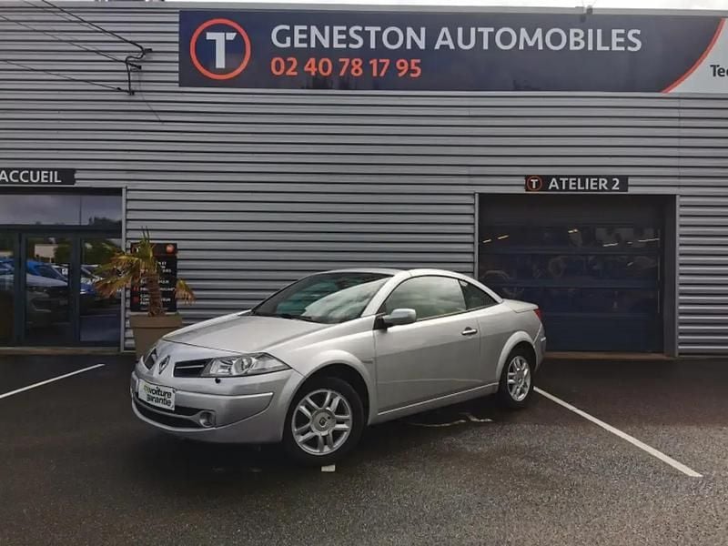 Gris Utilisé 2009 Renault Mégane Cabriolet Privilege Cabriolet | 8 490 € - Image 1/4
