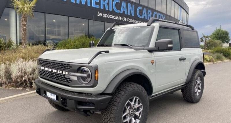 Gris Nouvelle 2024 Ford Bronco SUV | 105 900 € - Image 1/4