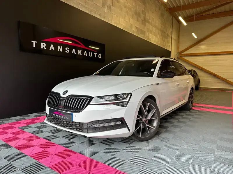 Blanc Utilisé 2023 Skoda Superb SportLine Break | 34 990 € (Prix juste) - Image 1/4