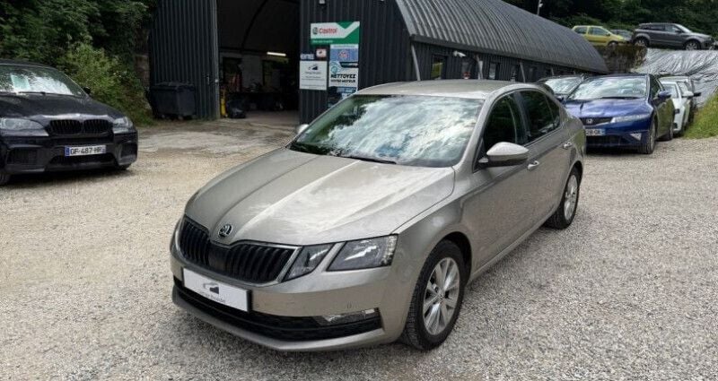 Beige Utilisé 2018 Skoda Octavia Style Berline | 12 000 € (Prix juste) - Image 1/4