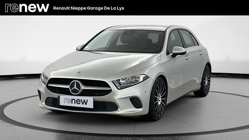 Iridiumsilber metalliclack Occasion 2019 Mercedes A180 Style Berline | 21 399 € (Prix juste) - Image 1/4