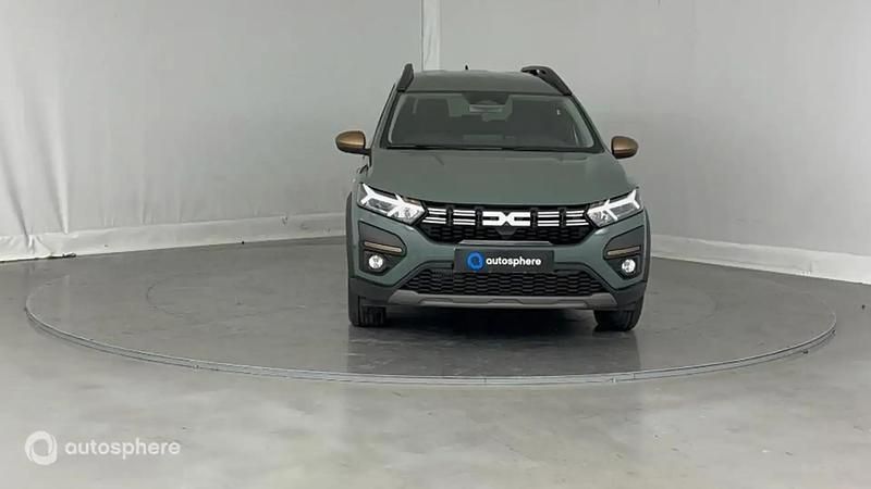 Occasion Dacia Jogger Extreme 102 ch (75 kW) 2024 Vert Monospace