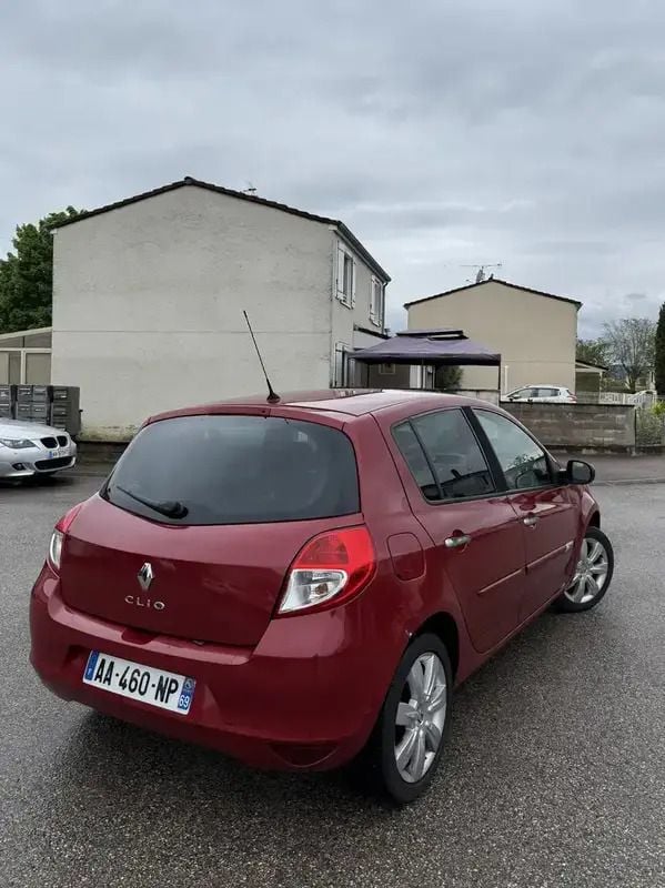 Image 2/4