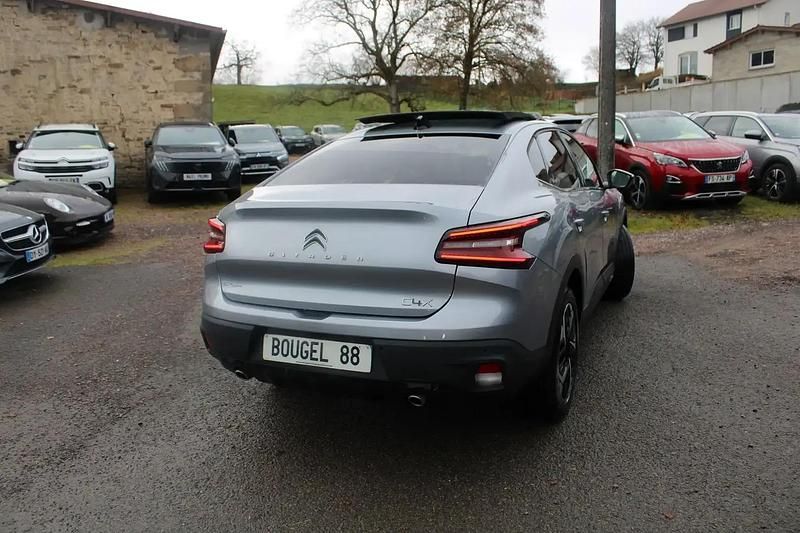 Occasion Citroën C4 X Shine 132 ch (97 kW) 2023 Gris SUV