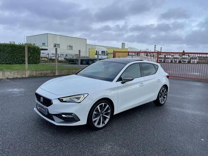 Blanc Occasion 2021 Seat Leon FR Berline | 18 990 € (Prix juste) - Image 1/4