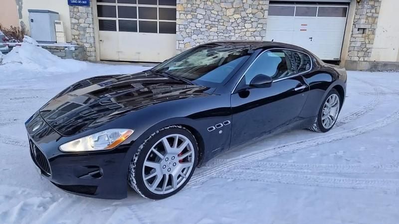 Noir Occasion 2008 Maserati Granturismo Coupé | 19 000 € (Super prix) - Image 1/4