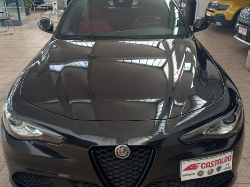 Utilisé 2021 Alfa Romeo Giulia Berline | 30 990 € (Prix juste) - Image 1/4