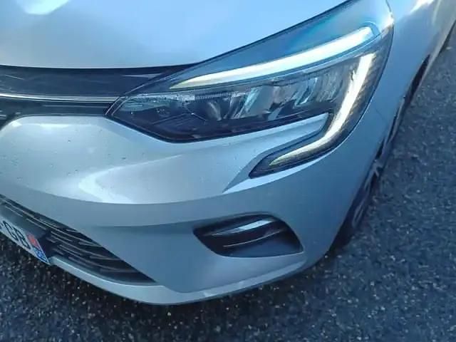 Gris platine Utilisé 2022 Renault Clio V Berline | 13 981 € (Bon prix) - Image 1/4