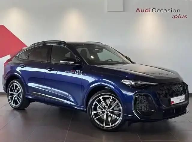 Bleu navarre metallise Utilisé 2025 Audi Q5 Sportback Advanced SUV | 88 740 € - Image 1/4