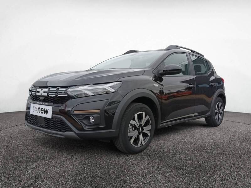 Noir Utilisé 2024 Dacia Sandero Expression Citadine | 16 990 € (Prix juste) - Image 1/3