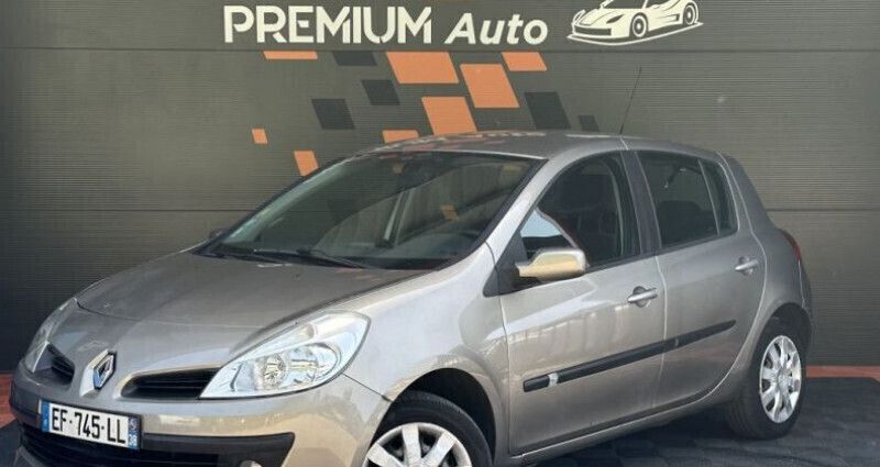 Utilisé 2008 Renault Clio II Extreme Citadine | 4 990 € (Prix juste) - Image 1/4